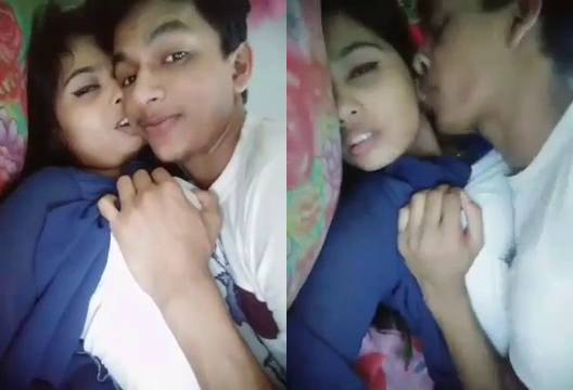 Bangladeshi Village Girl Viral MMS Watch